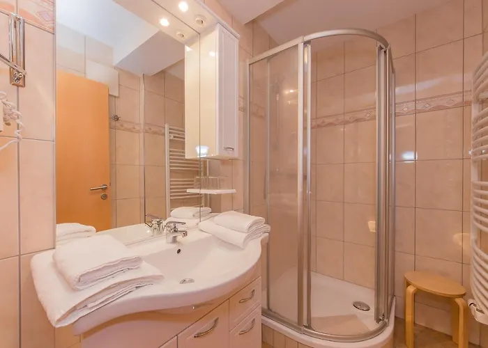 Maurachhof ファームステイ グロースアルル